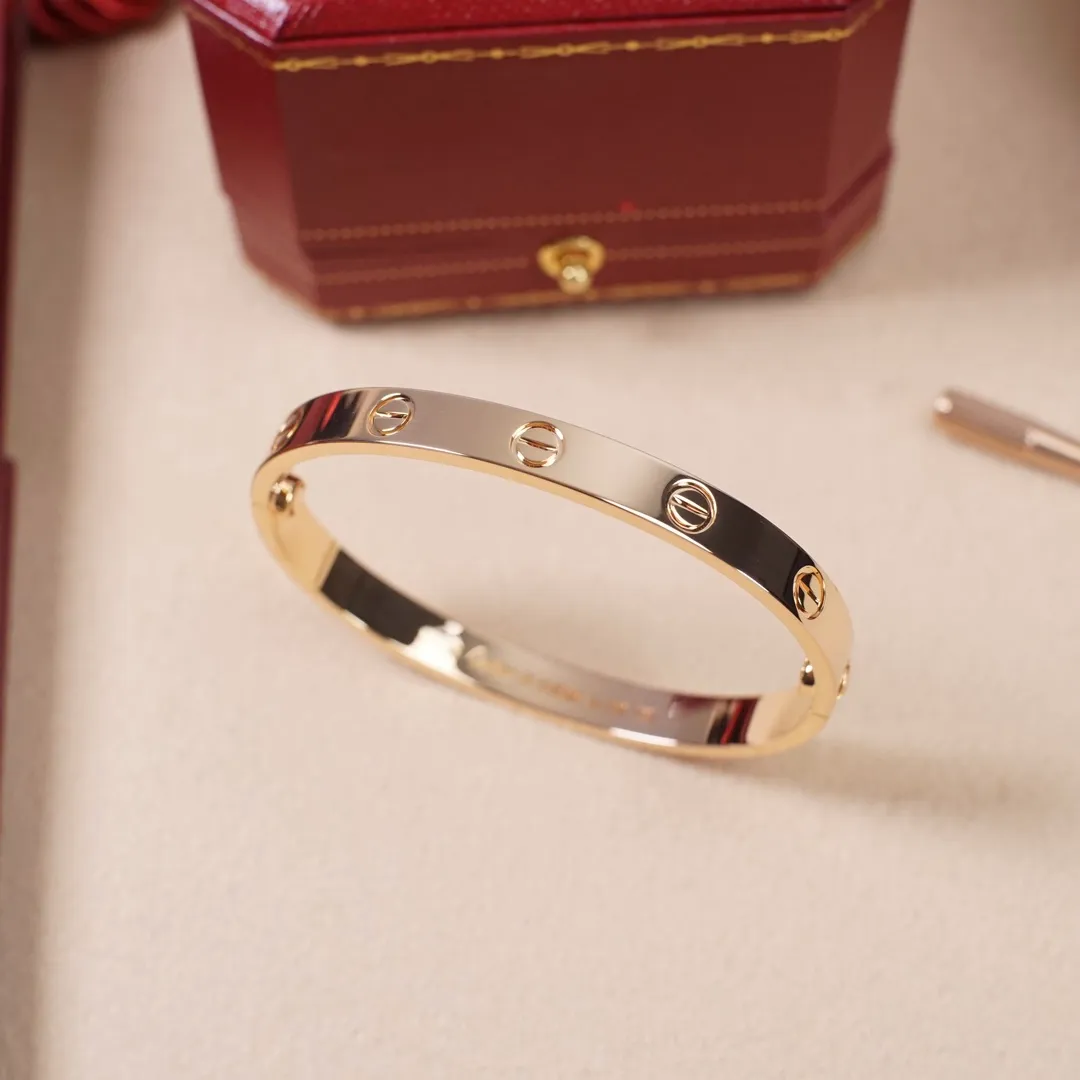 Cartier Love Armbånd