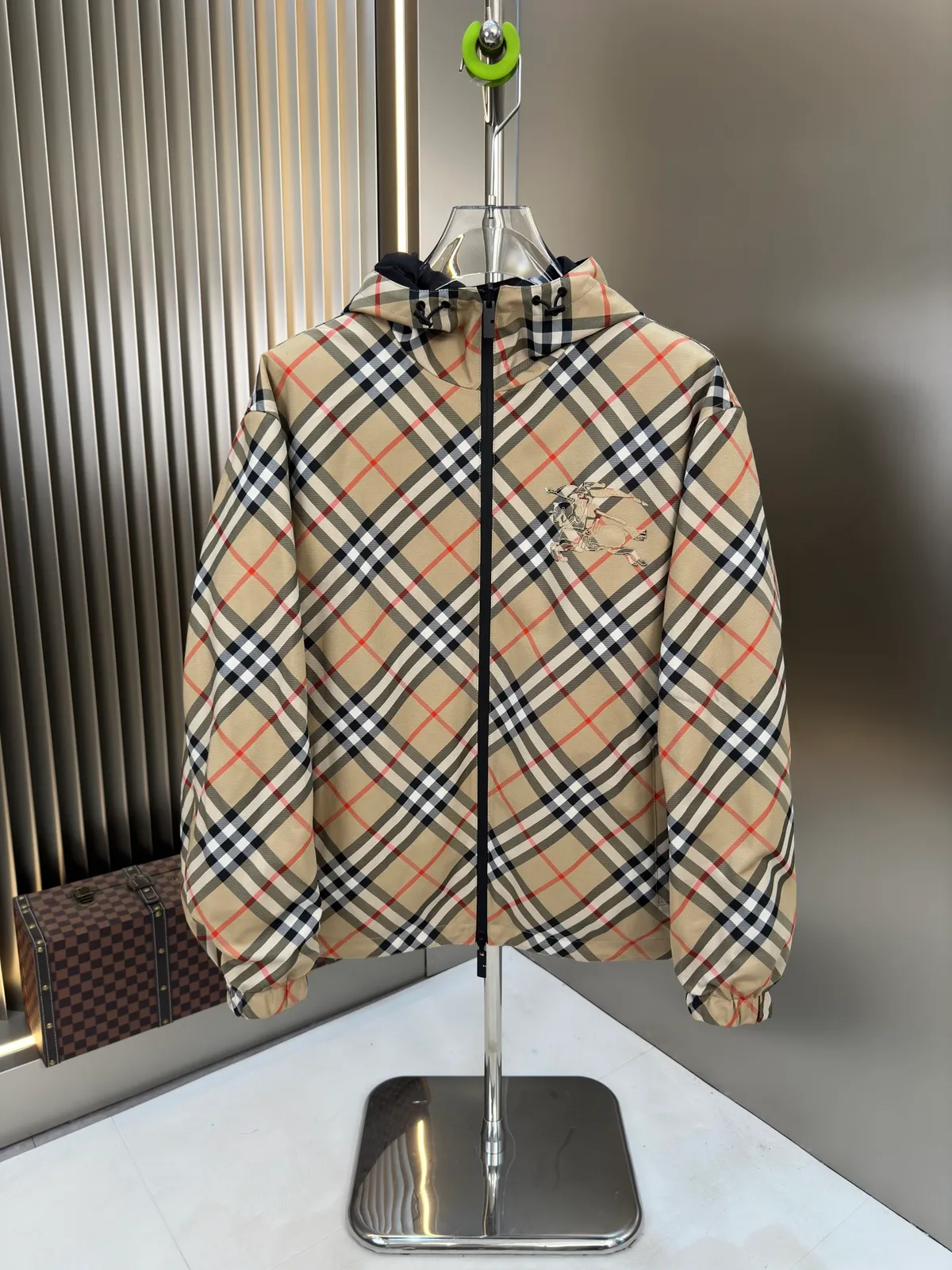 Burberry Reversible Check Hood Jakke