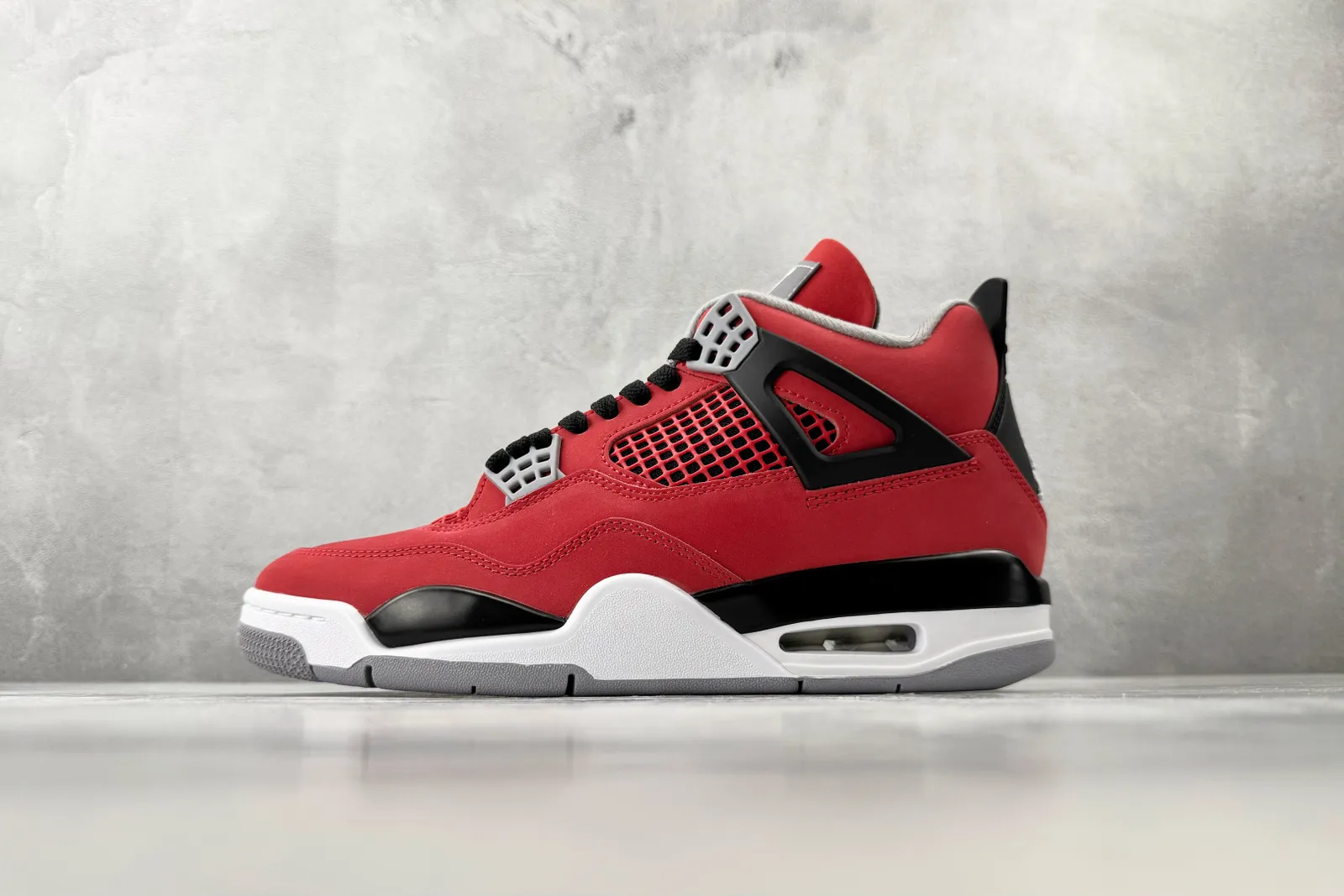 Jordan Air Jordan 4 Retro Toro Bravo Sneakers