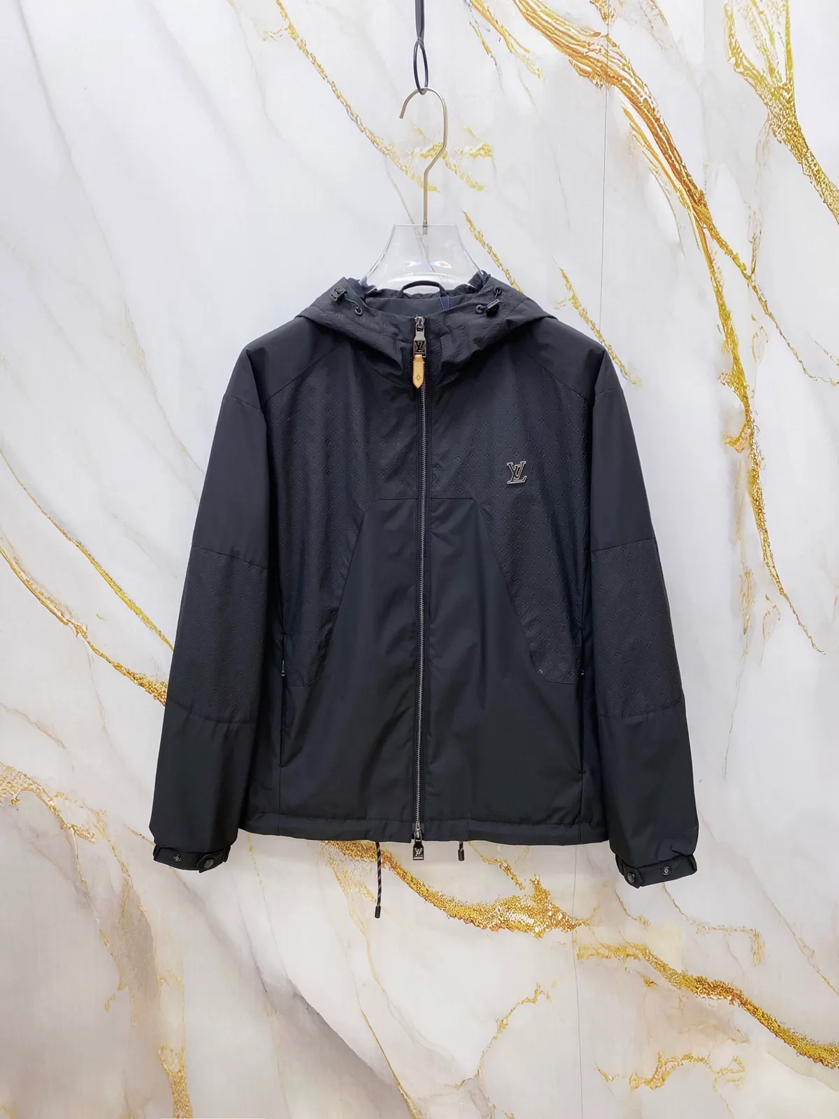 LV Noir Utility Monogram Jakke