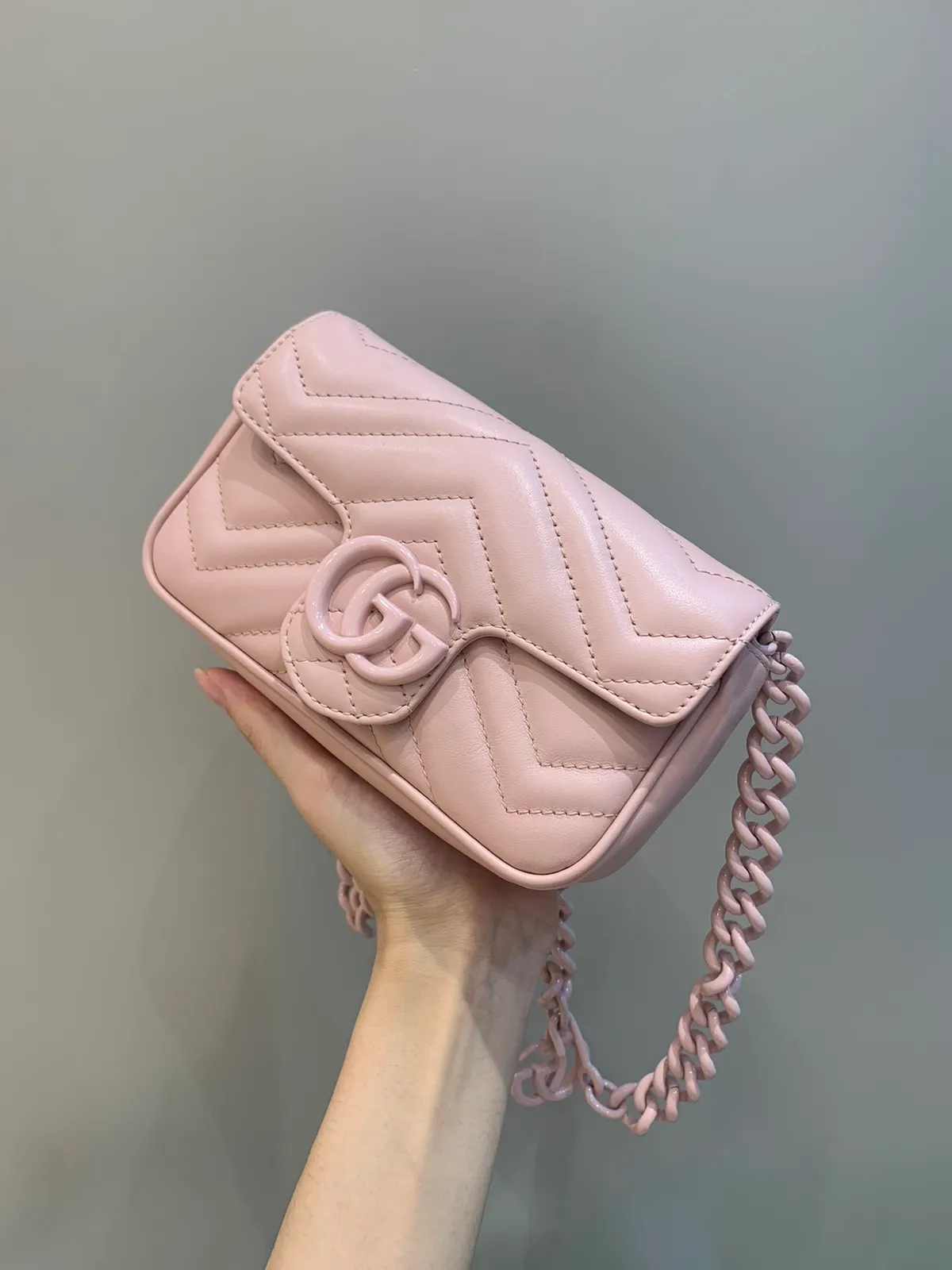 Gucci GG Marmont Monochrome Chain Taske