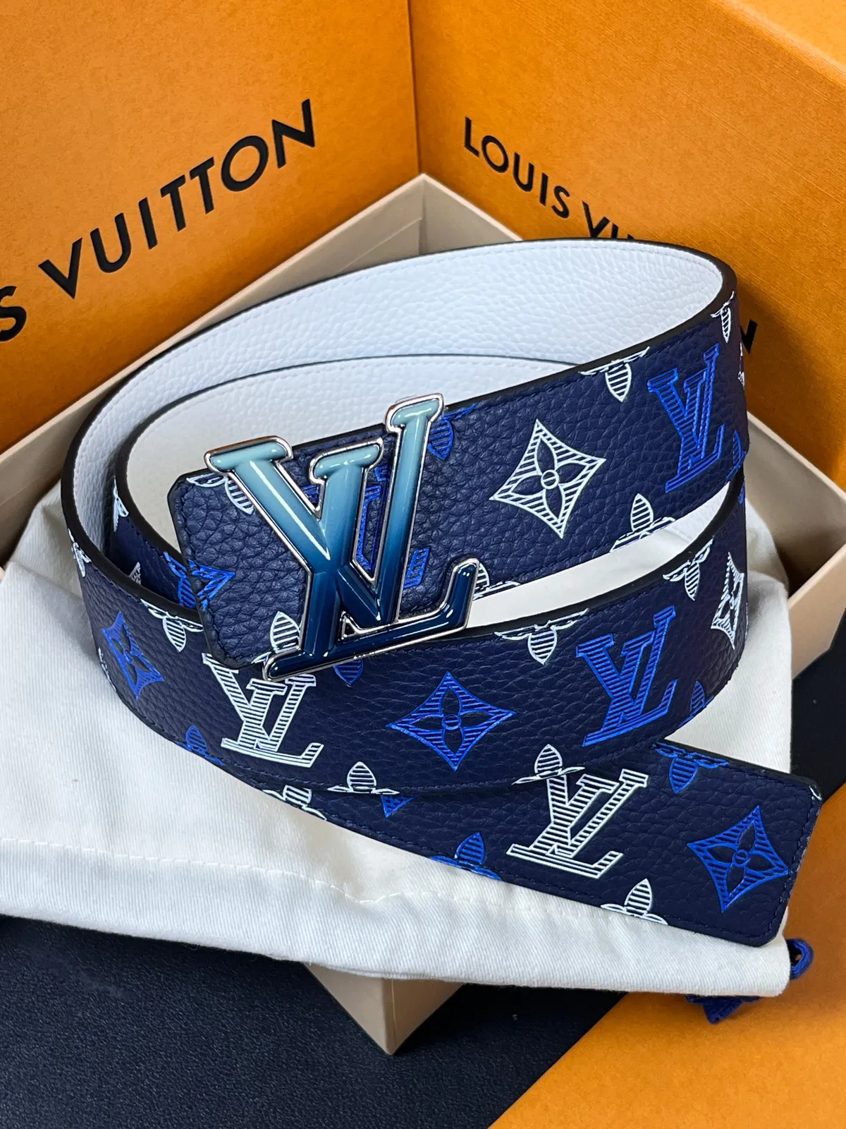LV Initiales Shadow 40mm Reversible Belt