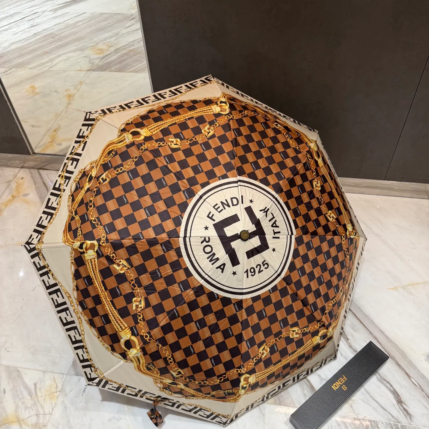 Fendi Roma Paraply