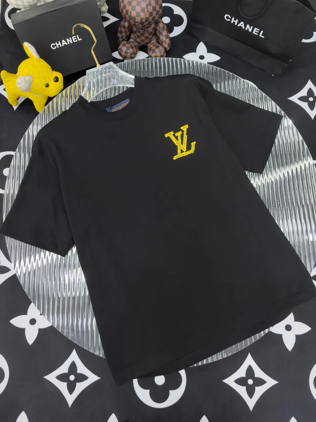 LV T-shirt Tape Logo