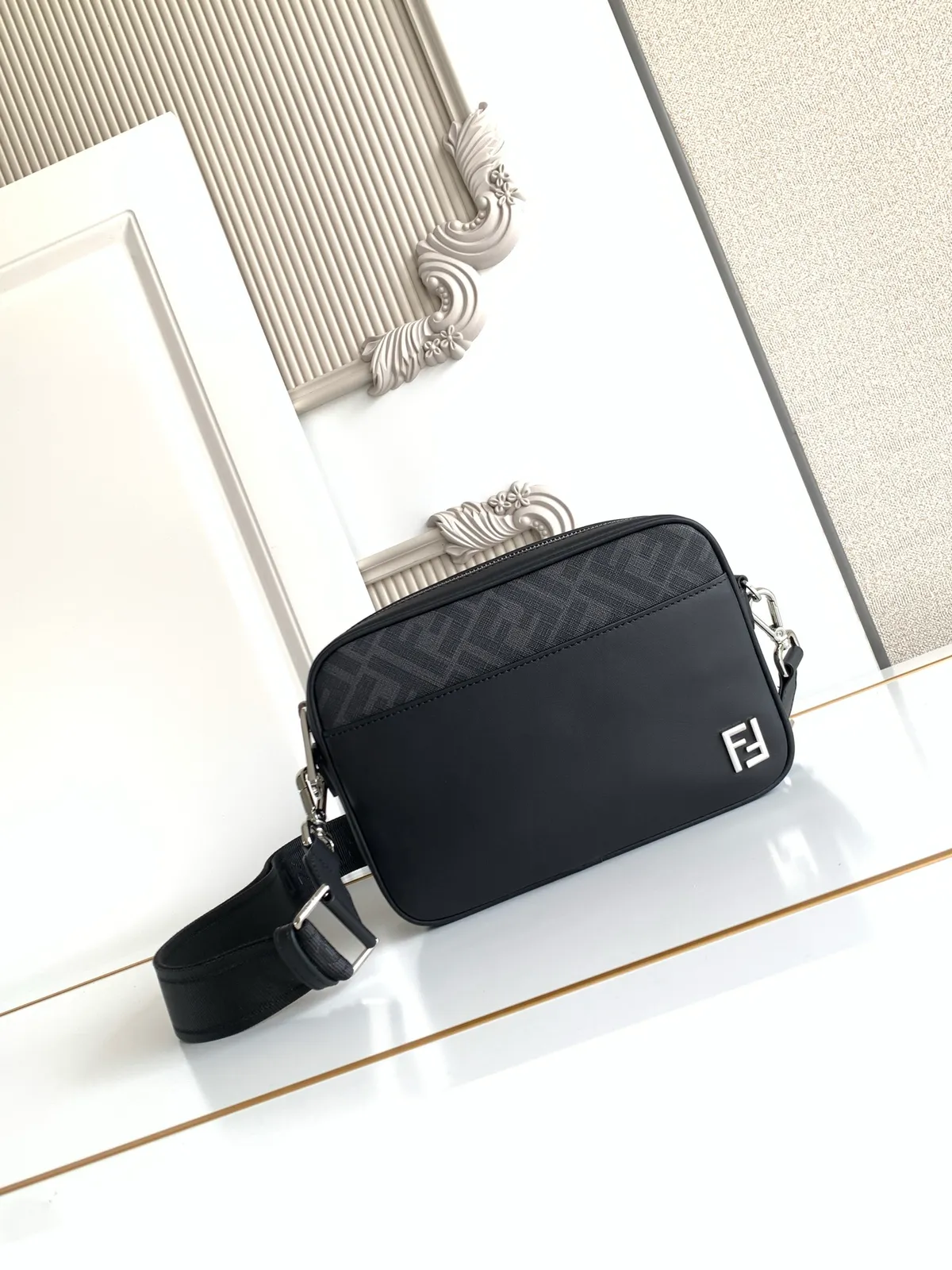 Fendi Squared FF Camera Taske