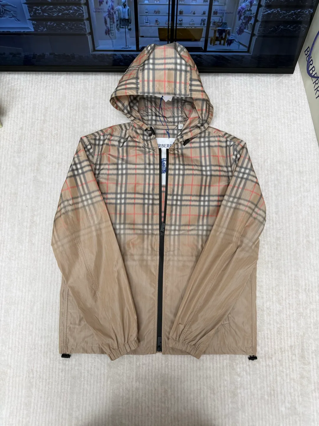 Burberry Gradient Check Newport Hooded Jakke