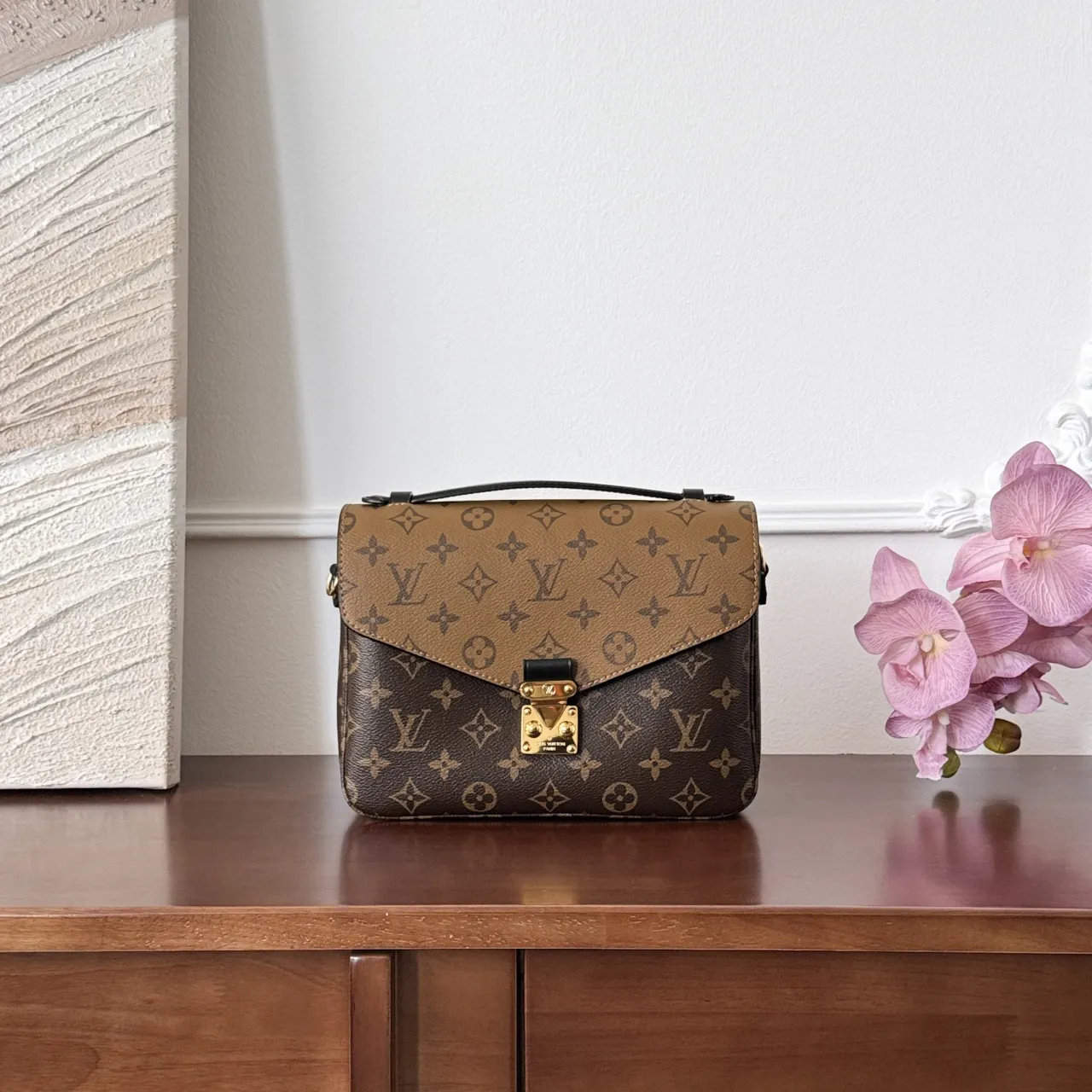 LV Pochette Métis Reverse Taske