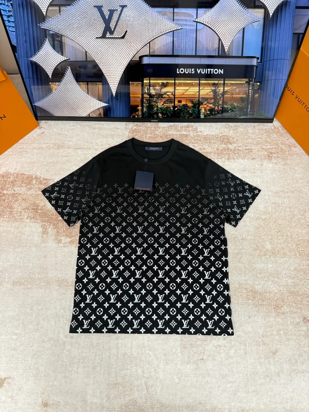 LV Monogram Gradient Bottom T-Shirt