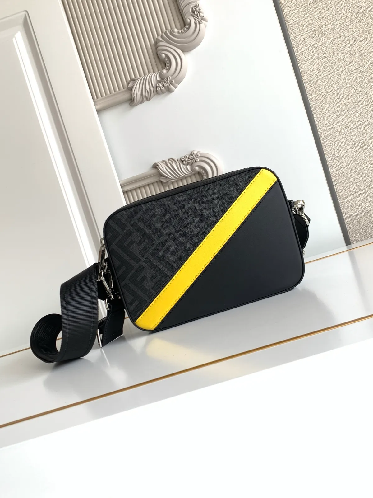 Fendi Diagonal Camera Taske