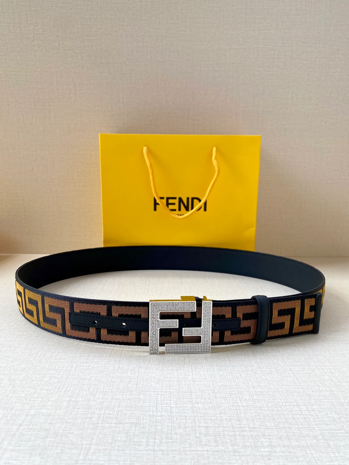 Fendi Diamond FF 38mm Bælte