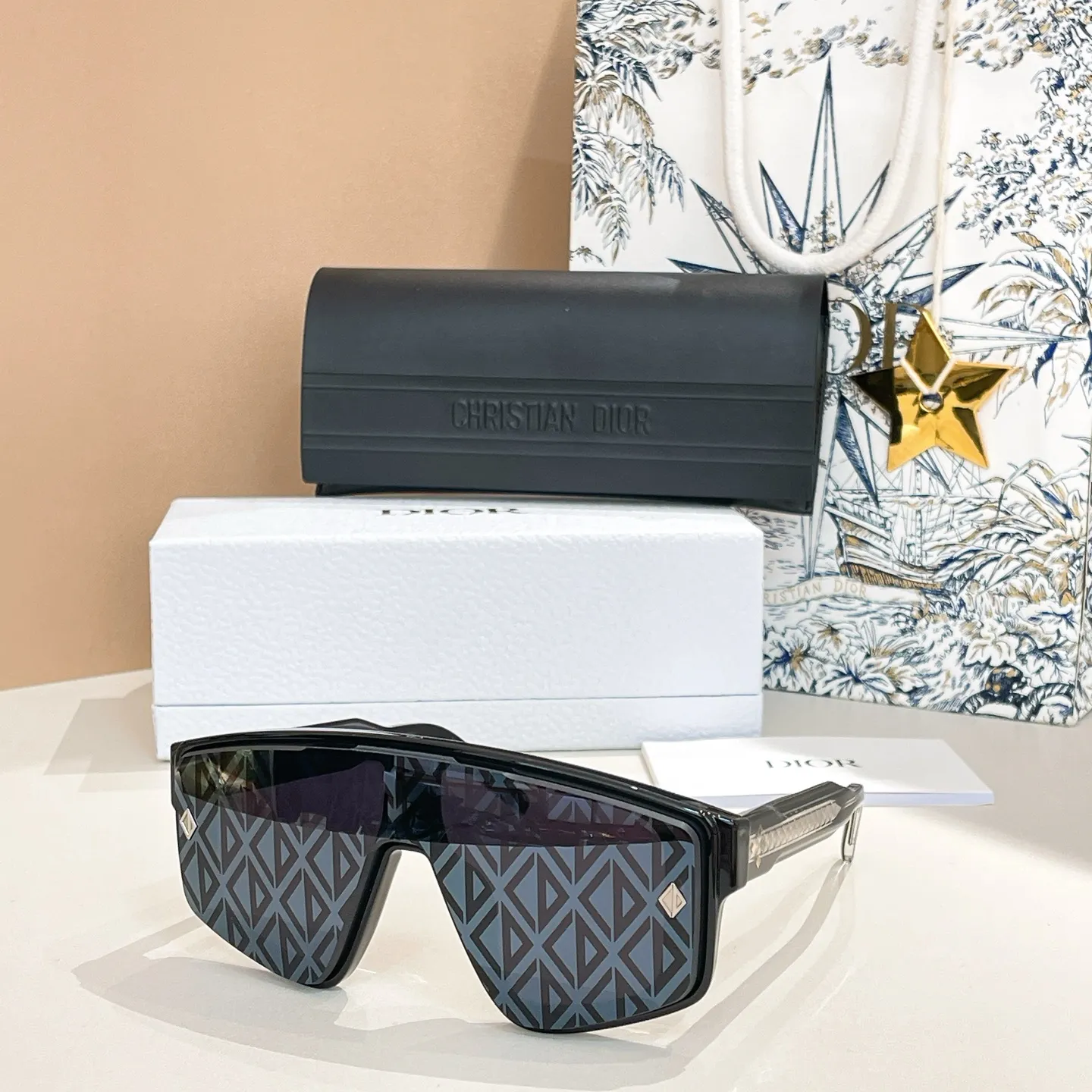 Dior CD Diamond M1U Solbriller