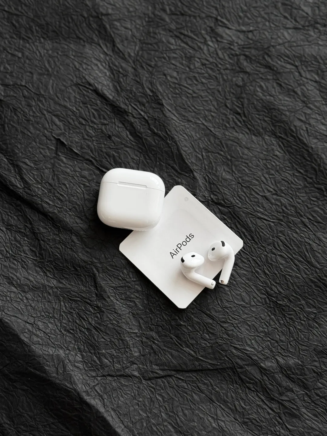Apple AirPods 4 ANC